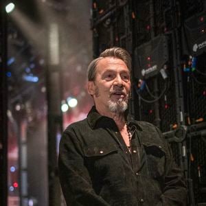 "Je fais la saison 15 et après, je lève le pied", a ensuite ajouté Florent Pagny, tout en laissant la porte ouverte pour un retour d'ici quelques années

Exclusif - Florent Pagny en backstage de l'enregistrement de l'émission "Serge Lama, le dernier rappel" présentée par F. Bollaert, diffusée le vendredi 21 novembre 2025 sur France 3 à 21h10, au théâtre Marigny à Paris, France, le 29 avril 2025. © Clovis-Moreau/Bestimage