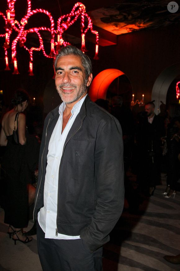 Ary Abittan lors de la soirée Sax 54 à l'Hôtel Sax de Paris, France, le 19 septembre 2025. © Philipe Baldini/Bestimage