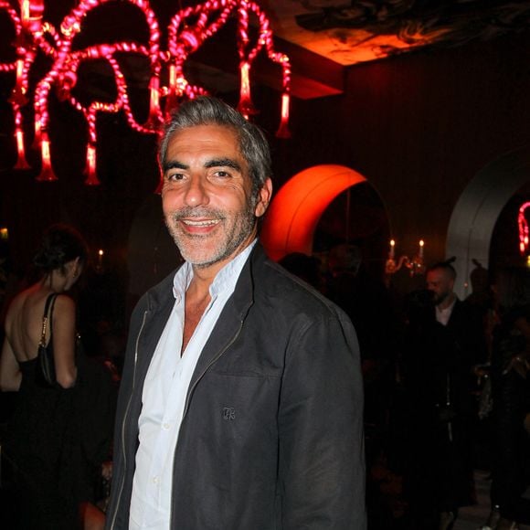 Ary Abittan lors de la soirée Sax 54 à l'Hôtel Sax de Paris, France, le 19 septembre 2025. © Philipe Baldini/Bestimage