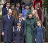 Bain, jeux calmes et histoires sont au programme
Le prince de Galles, le prince George, le prince Louis, la princesse de Galles, Kate Middleton et la princesse Charlotte assistent à l'office religieux du jour de Noël à l'église St Mary Magdalene à Sandringham, Norfolk, Royaume-Uni, le mercredi 25 décembre 2024. Photo par Zak Hussein/Splash News/ABACAPRESS.COM