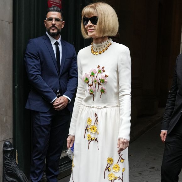 Anna Wintour au défilé Haute Couture Automne/Hiver 2025/2026 de Giambattista Valli le 7 juillet 2025 à Paris, France. © Lucia Sabatelli / Bestimage