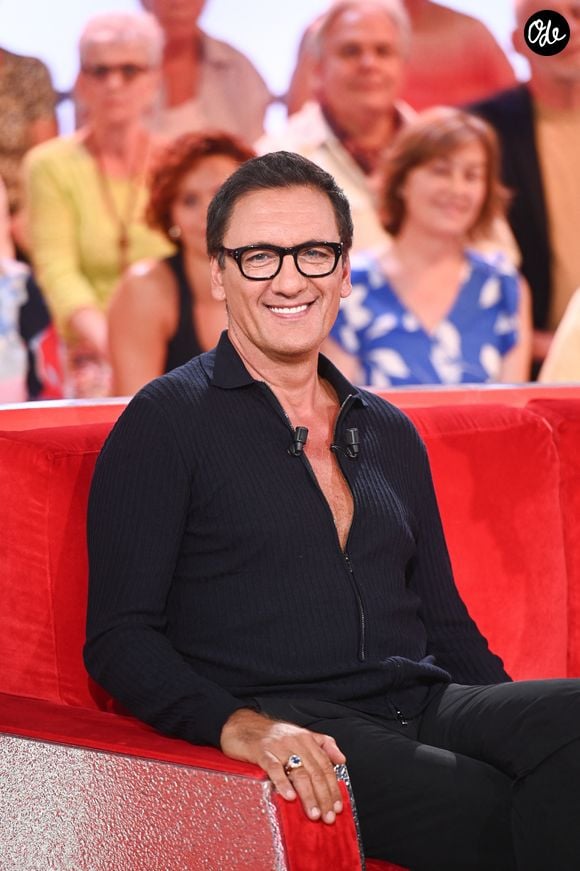 Dany Brillant est aussi présent, grand fan de la chanteuse qu'il a eu le plaisir de croiser sur les plateaux

Exclusif - Dany Brillant - Enregistrement de l'émission "Vivement dimanche" spécial Céline Dion au studio Rive gauche, presentée par Michel Drucker. Diffusion sur France 3 le 6 septembre 2026. © Guillaume Gaffiot/Bestimage