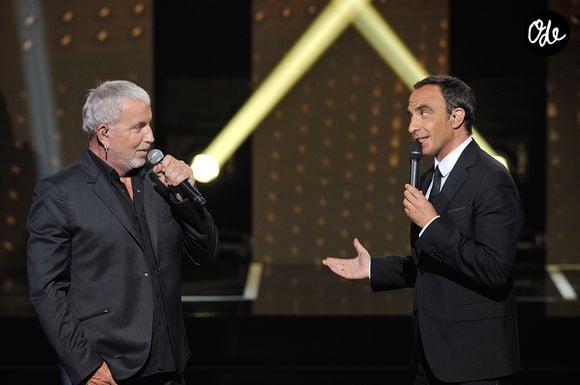 Bernard Lavilliers et Nikos Aliagas au Zénith in Paris, en 2014. ©Bestimage