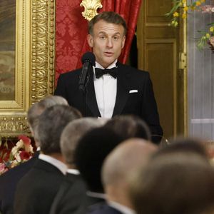 Le prince Albert II de Monaco, Le président Emmanuel Macron, La princesse Caroline de Hanovre lors du dîner d'état au palais princier dans le cadre de la visite d'État de deux jours du couple présidentiel français à Monaco avant l'Unoc3 le 7 juin 2025.
© Ludovic Marin / Pool / Bestimage
