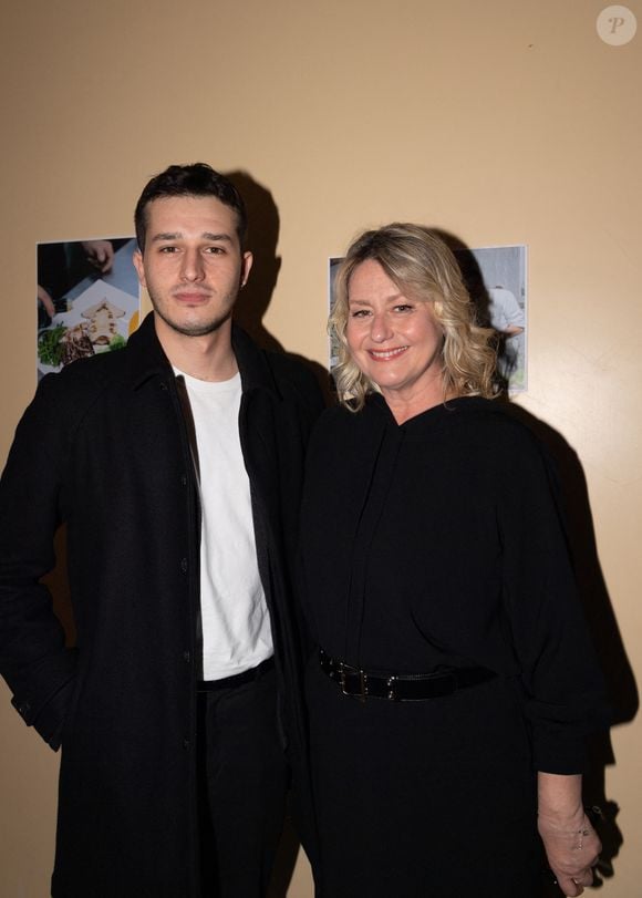 Exclusif - Luana Belmondo et son fils et Giacomo - Avant-première du documentaire "Belmondo, l'Italie en héritage" à la Maison de l'Italie à Paris. Le 18 mars 2024
© Sam Delpech / Bestimage