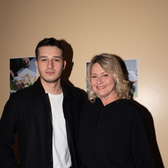 Exclusif - Luana Belmondo et son fils et Giacomo - Avant-première du documentaire "Belmondo, l'Italie en héritage" à la Maison de l'Italie à Paris. Le 18 mars 2024
© Sam Delpech / Bestimage