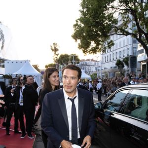 Exclusif - Nicolas Bedos - Montée des marches de "Mascarade" (Hors compétition) lors du 75ème Festival International du Film de Cannes, le 27 mai 2022. ©Unique Agency / Bestimage