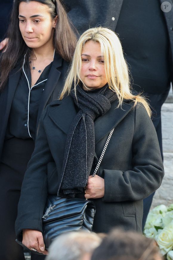Séverine Ferrer à la sortie des obsèques d'Emilie Dequenne au cimetière Père Lachaise à Paris, France, le 26 mars 2025. © Cyril Moreau/Bestimage