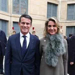 Manuel Valls et sa femme Susana Gallardo Torrededia - Mario Vargas Llosa fait son entrée à l'Académie française, le 9 février 2023. Comme le veut la tradition, l'auteur péruviano-espagnol, prix Nobel de littérature 2010, fera l'éloge de son prédécesseur, M.Serres, lors de son discours d'intronisation à l'Académie française.
© Dominique Jacovides / Bestimage