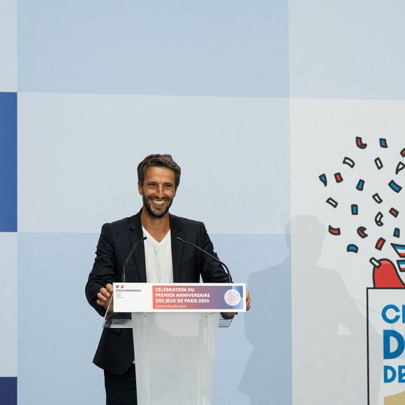 Il veut désormais retrouver un équilibre familial. 

Tony Estanguet Président du Comité d'organisation des Jeux Olympiques de Paris 2024 - Célébration du premier anniversaire des Jeux Olympiques 2024 au Grand Palais , le 26 juillet 2025. © Jonathan Jacob / Bestimage