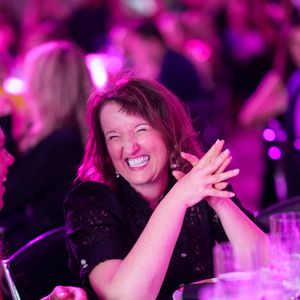 Anne Roumanoff lors de la soirée annuelle de gala de l'association Hope au pavillon Gabriel à Paris le 14 octobre 2025.
© Anne-Sophie Guebey / Bestimage