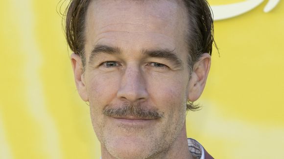 Affaibli et aminci, James Van Der Beek émeut les fans lors d'une réunion des acteurs de la série Dawson