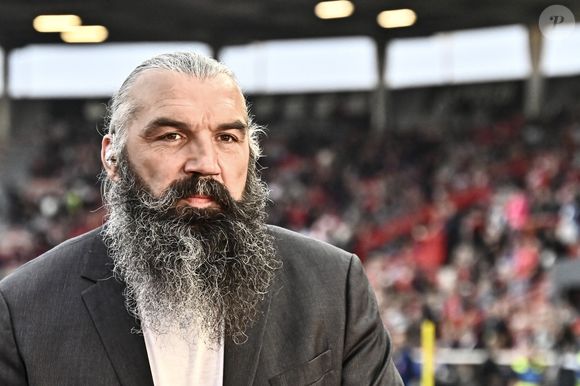 Il ajoute : "Comme on me demandait d'évoquer des souvenir, et que je ne sais pas mentir, j'ai en effet indiqué que je ne me rappelais plus de mes matchs. Cela a fait un ramdam médiatique incroyable"

Sebastien Chabal - Toulouse contre le Stade Francais (49-18) lors de la 23ème Journée du TOP14 à Toulouse le 12 mai 2024.