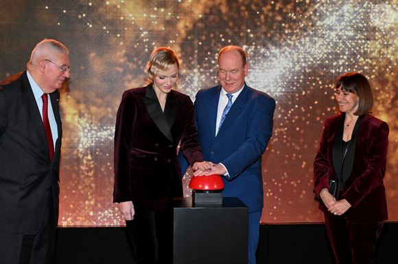 Jeudi 16 janvier 2025, le prince Albert II de Monaco et son épouse, la princesse Charlene ont célébré le 25ème anniversaire du Grimaldi Forum. 

Le prince Albert II de Monaco et la princesse Charlene ont célébré les 25 ans du Grimaldi Forum et inauguré l'extension de l'espace d'exposition accompagné par M. Pierre André Chiappori représentant le ministre d'Etat de la Principauté, M. Henri Fissore, le président du Grimaldi, et de Mme Sylvie Biancheri, la directrice générale, à Monaco le 16 janvier 2025 © Bruno Bebert/Bestimage