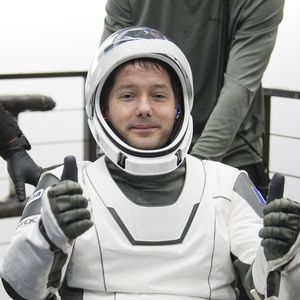 Thomas Pesquet - La capsule "Crew Dragon", qui transporte les astronautes Thomas Pesquet, Akihiko Hoshide, Shane Kimbrough et Megan McArthur est de son retour sur terre le 9 novembre 2021.