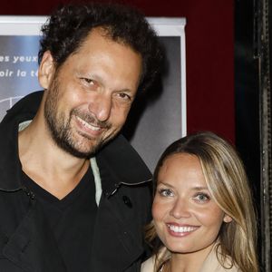 Gennifer Demey a rendu hommage à son mariage à l'antenne.
Exclusif - Eric Antoine et sa femme Gennifer Demey - Célébrités assistent au spectacle "Dans les étoiles" par l'astrophysicien David Elbaz au théâtre de la Gaîté Montparnasse à Paris. 
© Marc Ausset-Lacroix/Bestimage