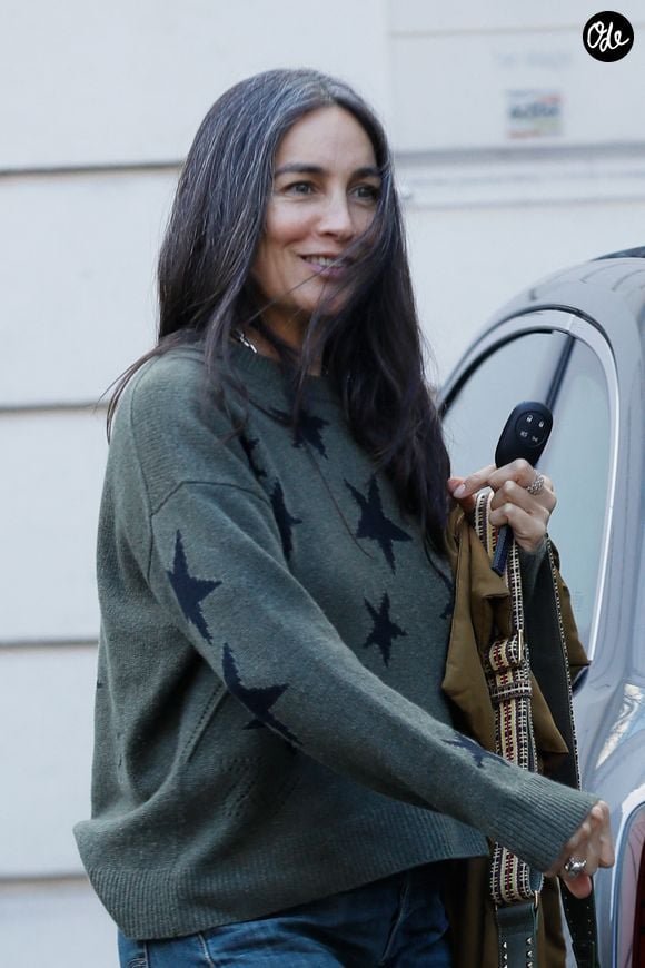 Au retour des beaux jours, elle mise sur une routine réparatrice et unifiante ultra efficace.

Exclusif - Azucena Caamaño (Caamano), femme de Florent Pagny - Arrivées de l'émission "Vivement Dimanche", à Paris, le 3 novembre 2021. 

© Christophe Clovis / Bestimage