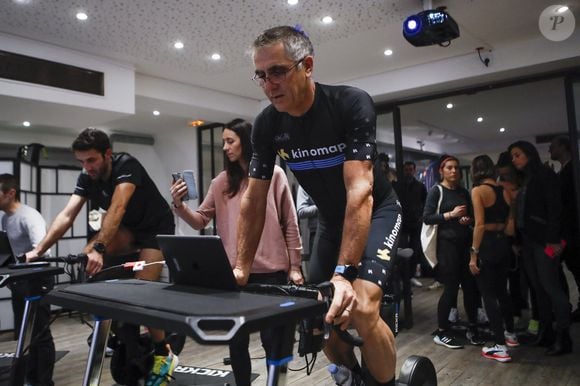 Laurent Jalabert lors de la soirée Kinomap, une application interactive d'entraînement au cyclisme en salle, à Paris le 23 janvier 2024.

© Michael Baucher / Panoramic / Bestimage