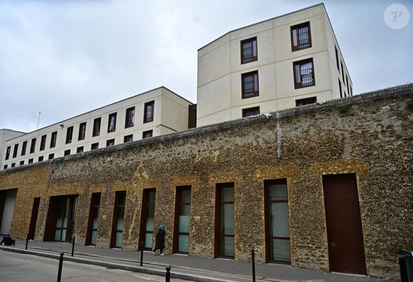 Info - Nicolas Sarkozy bientôt en prison : une cellule réservée au centre pénitentiaire Paris-La Santé pour l'ancien président - Illustration du centre pénitentiaire Paris-La Santé dans le 14ème arrondissement de Paris, France, le 26 septembre 2025. © Christian Liewig/Bestimage