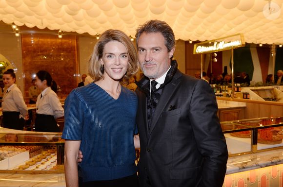 Exclusif - Julie Andrieu et son mari Stéphane Delajoux - Inauguration du concept-store inédit, le 86 Champs Elysées, de l’association du chef pâtissier Pierre Hermé et la marque de produits cosmétiques l'Occitane à Paris, France, le 15 janvier 2018.  © Rachid Bellak/Bestimage