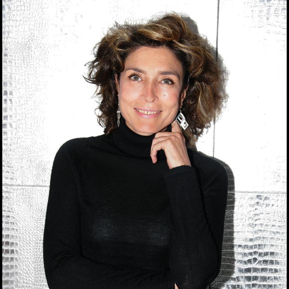 Marie-Ange Nardi - Conférence de presse de la chaîne "Vivolta".