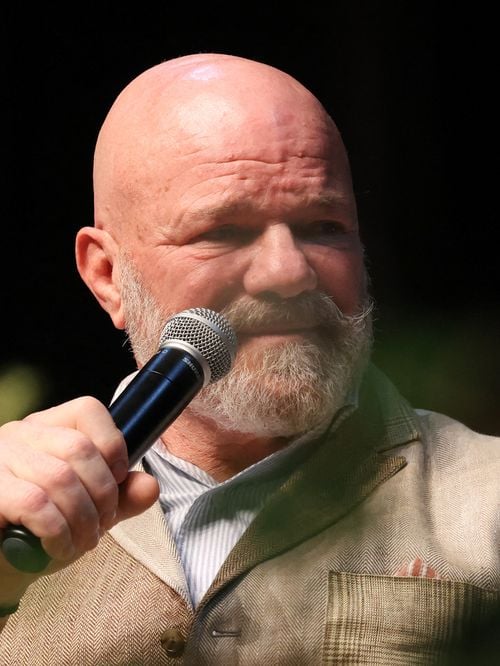 "Vous dégagez tout de suite" : Philippe Etchebest obligé d'intervenir dans son restaurant face au comportement déplacé de trois clients