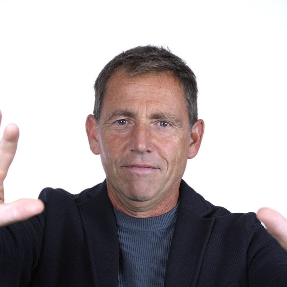 Exclusif - Portrait de Daniel Riolo à Paris, le 16 octobre 2023.
© Cédric Perrin/Bestimage