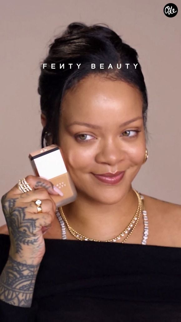 Rihanna faisant la promotion de Fenty beauty
©Backgrid UK/ Bestimage