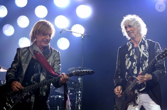 Concert des "Insus" à Bordeaux, retour du groupe "Téléphone" sur scène avec Jean-Louis Aubert, Louis Bertignac, et Richard Kolinka à Bordeaux le 18 mai 2016. © Patrick Bernard-Quentin Salinier / Bestimage