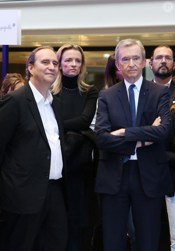 “J'ai grandi ici et j'en suis fier. (...) Aider les Béliers à aller le plus haut possible, c'est ma manière de rendre à cette ville un peu de ce qu'elle m'a donné”, ajoute Xavier Niel

Bernard Arnault et sa fille Delphine Arnault avec Xavier Niel (compagnon de Delphine Arnault) - Inauguration de "La maison des Startups LVMH" à la station F à Paris le 9 avril 2018. © Denis Guignebourg/Bestimage