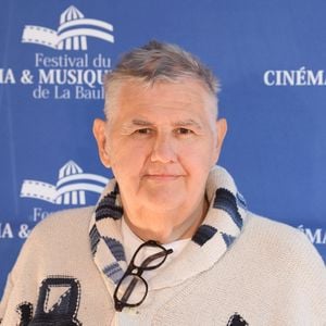 Pierre Ménès - 8ème Festival du Cinéma et Musique de Film de La Baule le 1 juillet 2022. © Rachid Bellak / Bestimage