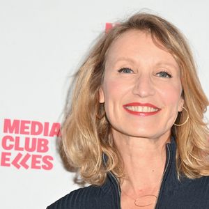 Alexandra Lamy lors de la 8ème cérémonie du Trophees mediaClub'Elles à Paris, le 4 février 2026. 

Photo : Mireille Ampilhac / Bestimage