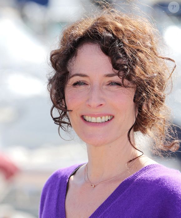 Elsa Lunghini - Photocall de la série "Ici tout commence" lors de la 26ème Edition du Festival de la Fiction de La Rochelle. 
© Patrick Bernard / Bestimage