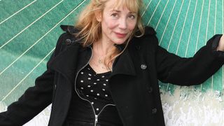 Julie Depardieu : L'intérieur de sa maison de Bougival porte les traces d'une habitude dont elle n'arrive pas à se défaire