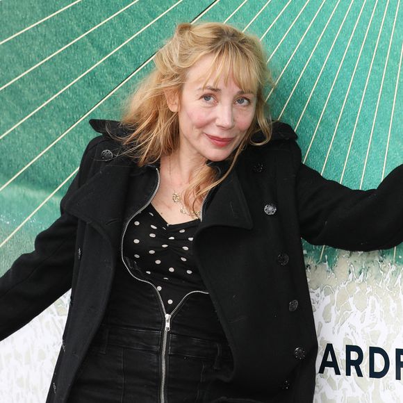 Ce mardi soir, la comédienne Julie Depardieu est de retour sur France 3 dans un épisode de la série policière Alexandra Ehle.

Julie Depardieu, membre du jury lors de la soirée d'ouverture de la 35ème édition du Festival du Film Britannique et Irlandais de Dinard.
 © Mickael Chavet/ZUMA Press Wire/Bestimage