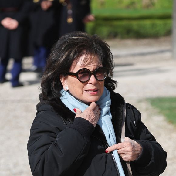 Cette présence commune a toutefois marqué les esprits, tant leurs apparitions côte à côte sont devenues rares depuis leur séparation. 

Anne Sinclair - Hommage national rendu à l'ancien Premier ministre français Lionel Jospin à l'Hôtel des Invalides à Paris le 26 mars 2026. Dominique Jacovides/Bestimage
