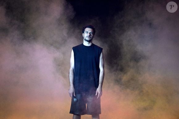 Son concert prévu aujourd'hui à Casteljaloux a été annulé par arrêté municipal à cause d'un risque élevé d'incendies. Amir Haddad lots de l'enregistrement de l'émission de télévision "Le Grand Concert des Régions : Ici c'est Aix en Provence", à l'Arena du Pays d'Aix, le 30 avril 2024. © Bruno Bebert-Jack Tribeca / Bestimage