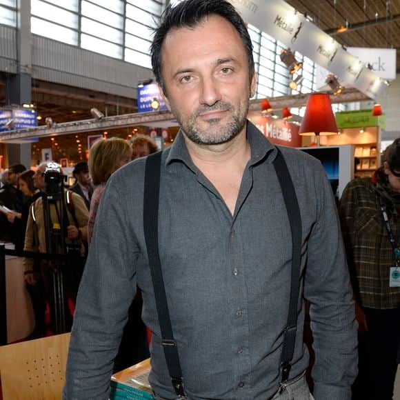 Frédéric Lopez lors du 34ème édition du Salon du Livre à Paris Porte de Versailles le 22 mars 2014. Crédit Coadic Guirec / Bestimage