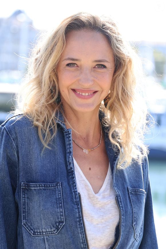 Helene de Fougerolles - Photocall de la série "Sam" lors de la 25ème édition du Festival de la Fiction de la Rochelle. Le 15 septembre 2023
© Denis Guignebourg / Bestimage