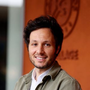 Vianney a pris une retraite médiatique depuis plusieurs mois. 

Le chanteur Vianney au village lors des Internationaux de France de Tennis de Roland Garros, à Paris, France. © Jacovides-Moreau/Bestimage