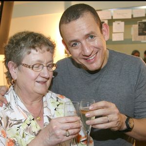 Il en a profité pour raconter un souvenir touchant avec sa mère, Danièle.

Dany Boon fête le Nouvel an avec sa mère, Danièle

RINDOFF-GUIREC / BESTIMAGE