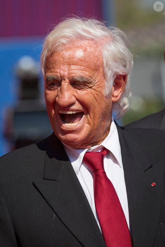 Sophie Marceau, Jean Paul Belmondo posant pendant le tapis rouge de la cérémonie de remise des prix du Lion à la carrière au 73e Festival international du film de Venise (Mostra), Venise, le 8 septembre 2016. Photo by Marco Piovanotto /ABACAPRESS.COM