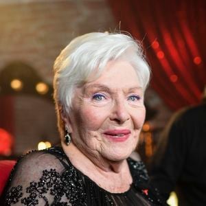 Exclusif - Line Renaud - Backstage de l'enregistrement de l'émission "100 ans de comédies musicales pour le Sidaction", qui sera diffusée le 2 avril sur France 2. Le 10 mars 2020
© Moreau-Perusseau / Bestimage