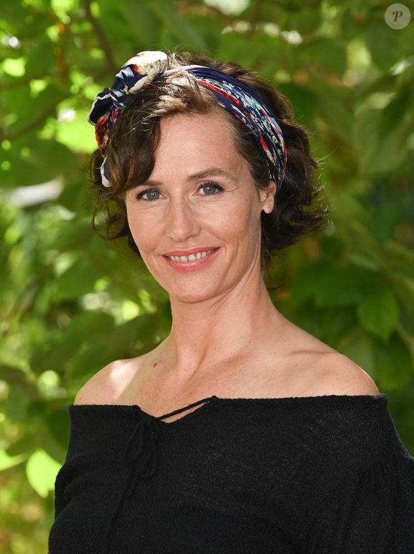 Cécile de France au photocall du film "La Passagère" lors du 15ème festival du film francophone de Angoulême . Le 28 août 2022. © Coadic Guirec / Bestimage 