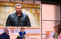 Un présentateur emblématique de France Télévisions parle du départ d'Olivier Minne dans "C Médiatique" sur France 5