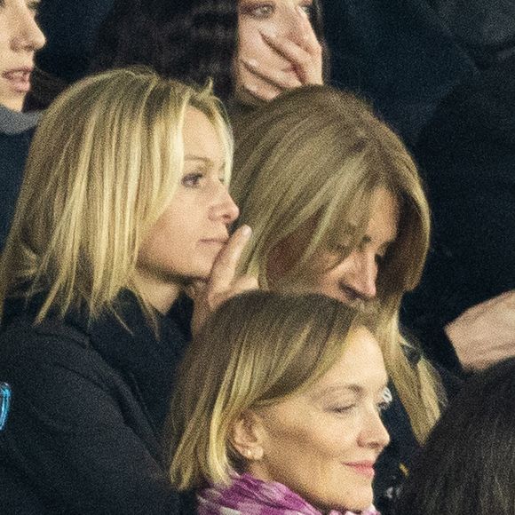 Le 5 septembre dernier, celle qui est aussi maman de Lamine (né en 2005 de son amour avec Aliou Mara) avait montré toute sa fierté pour son ainé qui intégrait l'équipe d'Auxerre après avoir fait partie Racing Club de Strasbourg Alsace, dont il faisait partie depuis août 2024. 

Audrey Crespo-Mara dans les tribunes lors du match de Ligue 1 McDonald's "PSG - Auxerre (2-0)" au Parc des Princes, le 27 septembre 2025.
© Cyril Moreau/Bestimage