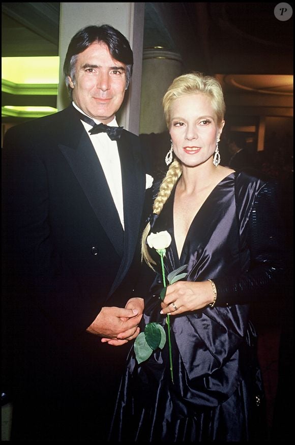 La rencontre entre l'artiste et le producteur américain a eu lieu en 1981, lors d'un festival de musique à Tokyo.

Tony Scotti et Sylvie Vartan à la soirée de Gala de Barbara Hendricks, France, le 26/09/1987. Crédit Bertrand Rindoff Petroff / Bestimage