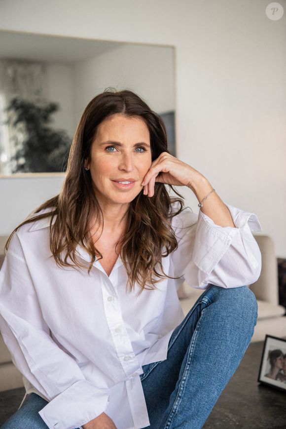 Après avoir obtenu le prix du « Meilleur Agent Immobilier de Luxe en France par les Luxury Lifestyle Awards 2025 », c'est avec un client très prestigieux qu'elle vient de finaliser une de ses dernières ventes.

Exclusif - Sandrine Diouf pose sa maison à Marseille, France, le 16 janvier 2021. © Jean-René Santini/Bestimage