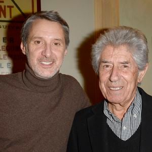 Antoine de Caunes et Philippe Gildas - People a la generale du nouveau spectacle de Francois-Xavier Demaison "Demaison s'évade" au Theatre Edouard VII a Paris, le 10 decembre 2013.  
AGENCE / BESTIMAGE