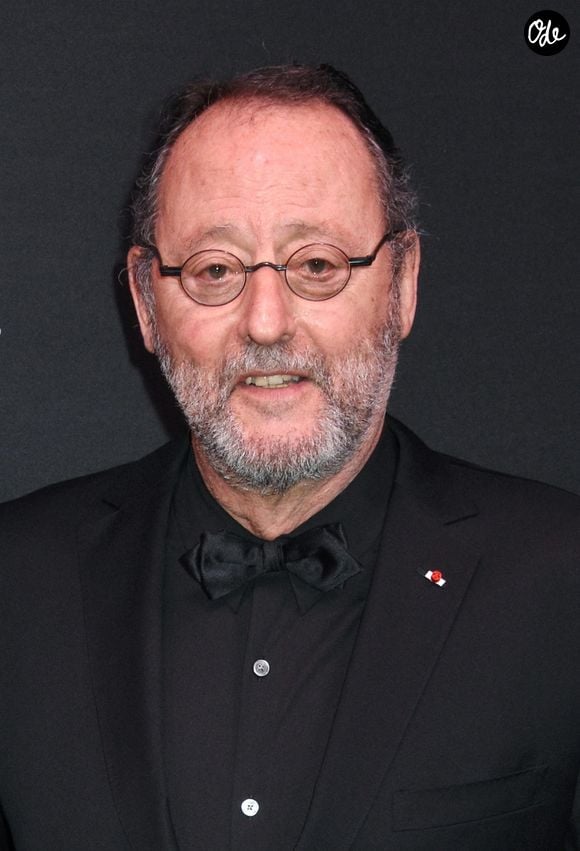 Des célébrités présentes au gala 2025 de City Harvest, intitulé « Carnaval », au Cipriani 42nd Street à New York. 22 avril 2025. Sur la photo : Jean Reno. Backgrid USA / Bestimage
